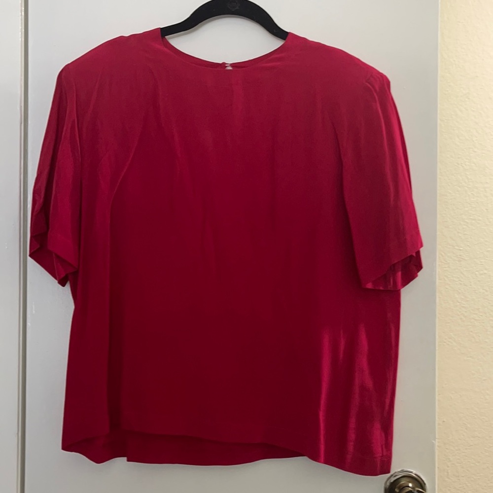 Short sleeved 100% silk blouse